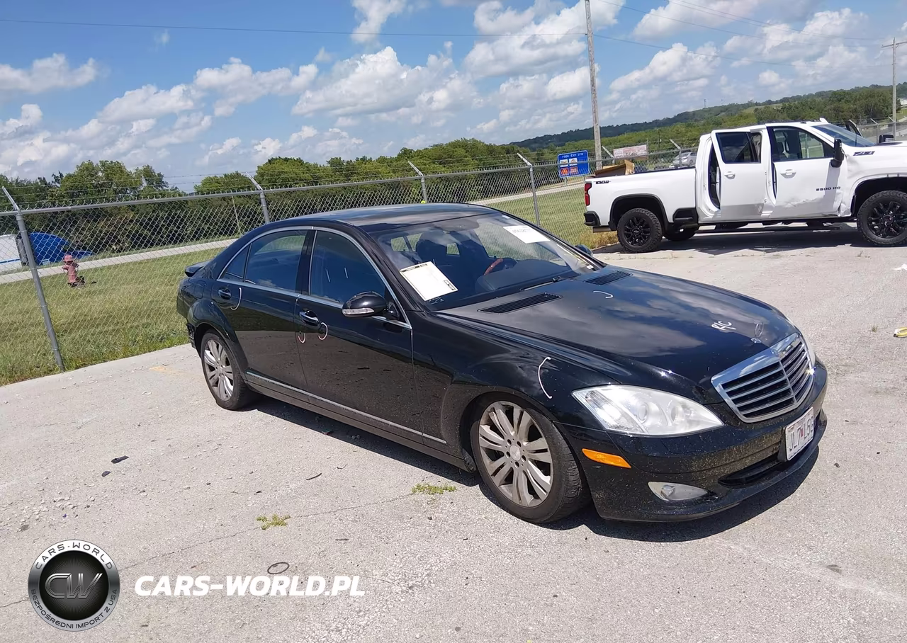 2009 Mercedes-Benz S 550 4Matic