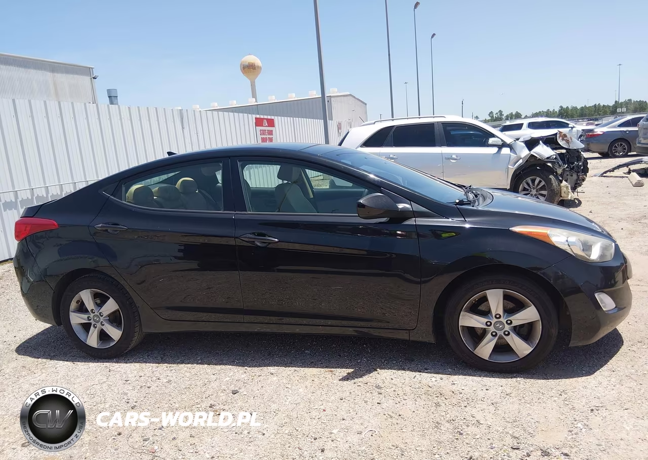 2013 Hyundai Elantra Gls VIN:5NPDH4AE2DH375408 - 13