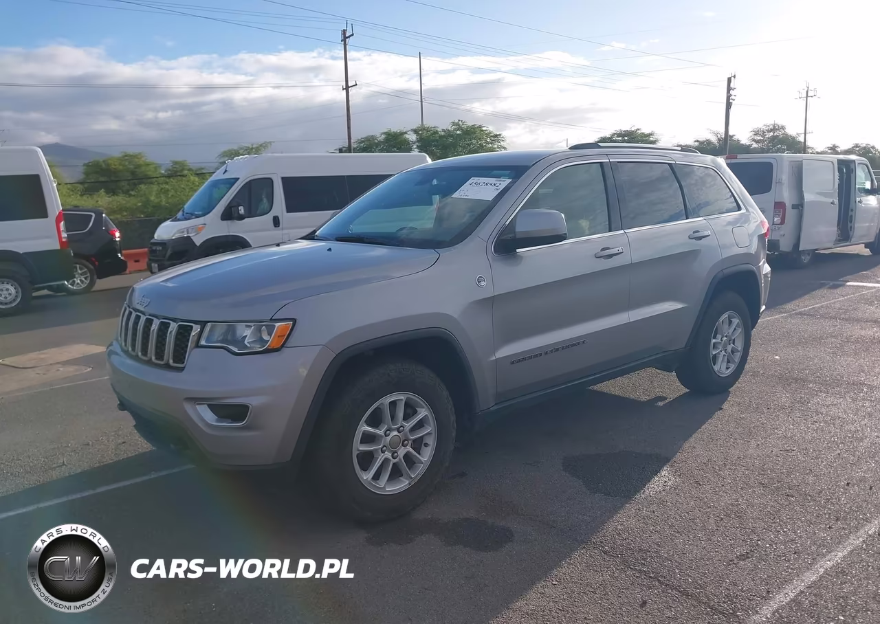 2018 Jeep Grand Cherokee Laredo E 4X4 VIN:1C4RJFAG4JC452598 - 2