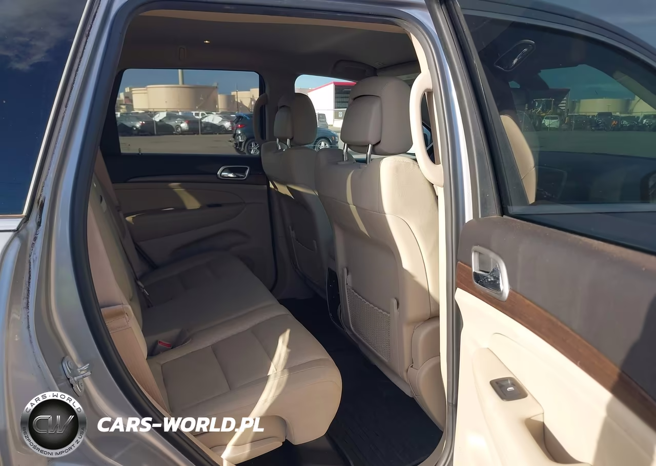 2018 Jeep Grand Cherokee Laredo E 4X4 VIN:1C4RJFAG4JC452598 - 8