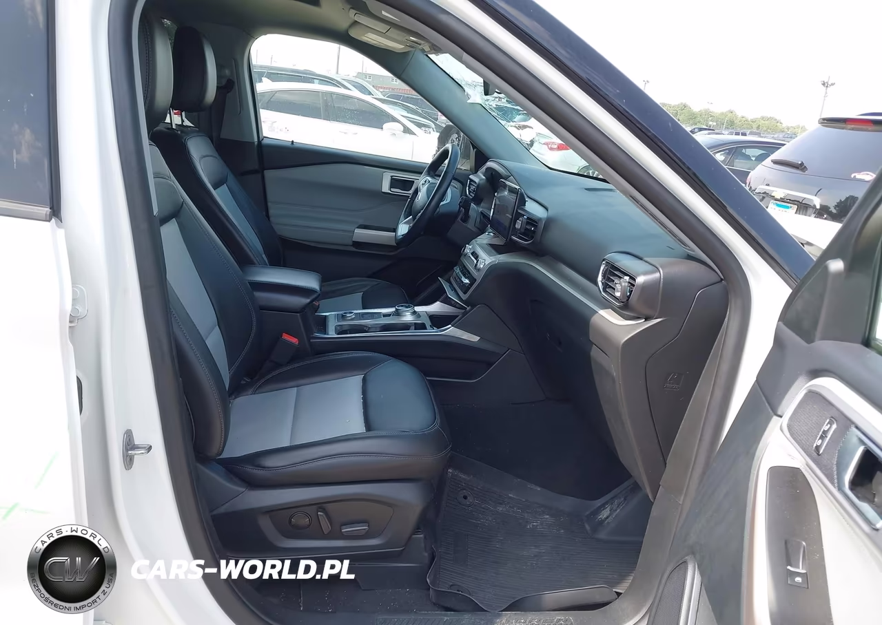 2023 Ford Explorer Xlt VIN:1FMSK8DH4PGA71782 - 5