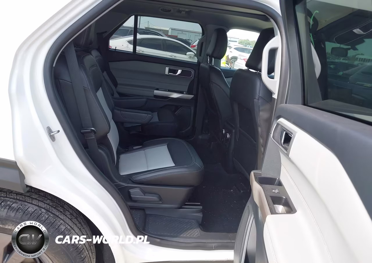 2023 Ford Explorer Xlt VIN:1FMSK8DH4PGA71782 - 8