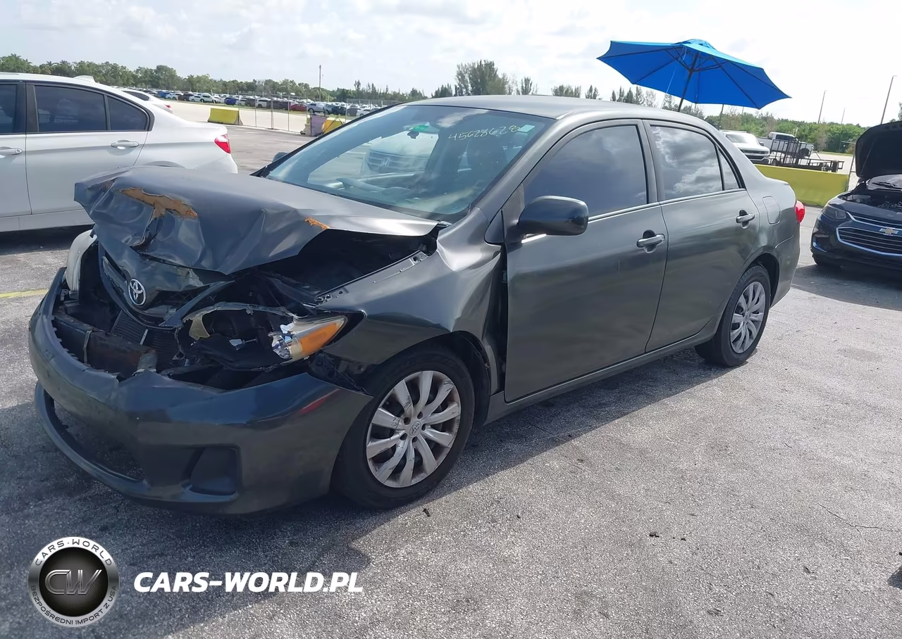 2012 Toyota Corolla Le VIN:2T1BU4EE4CC844545 - 2