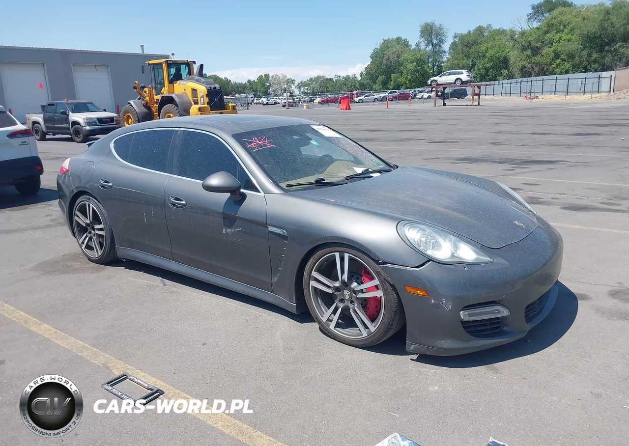 2013 Porsche Panamera Turbo