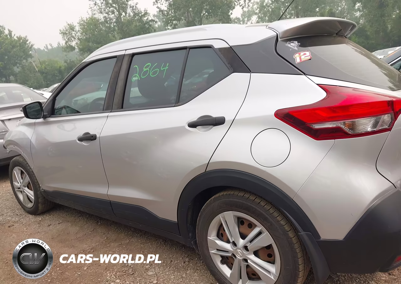 2018 Nissan Kicks S VIN:3N1CP5CU6JL542442 - 14