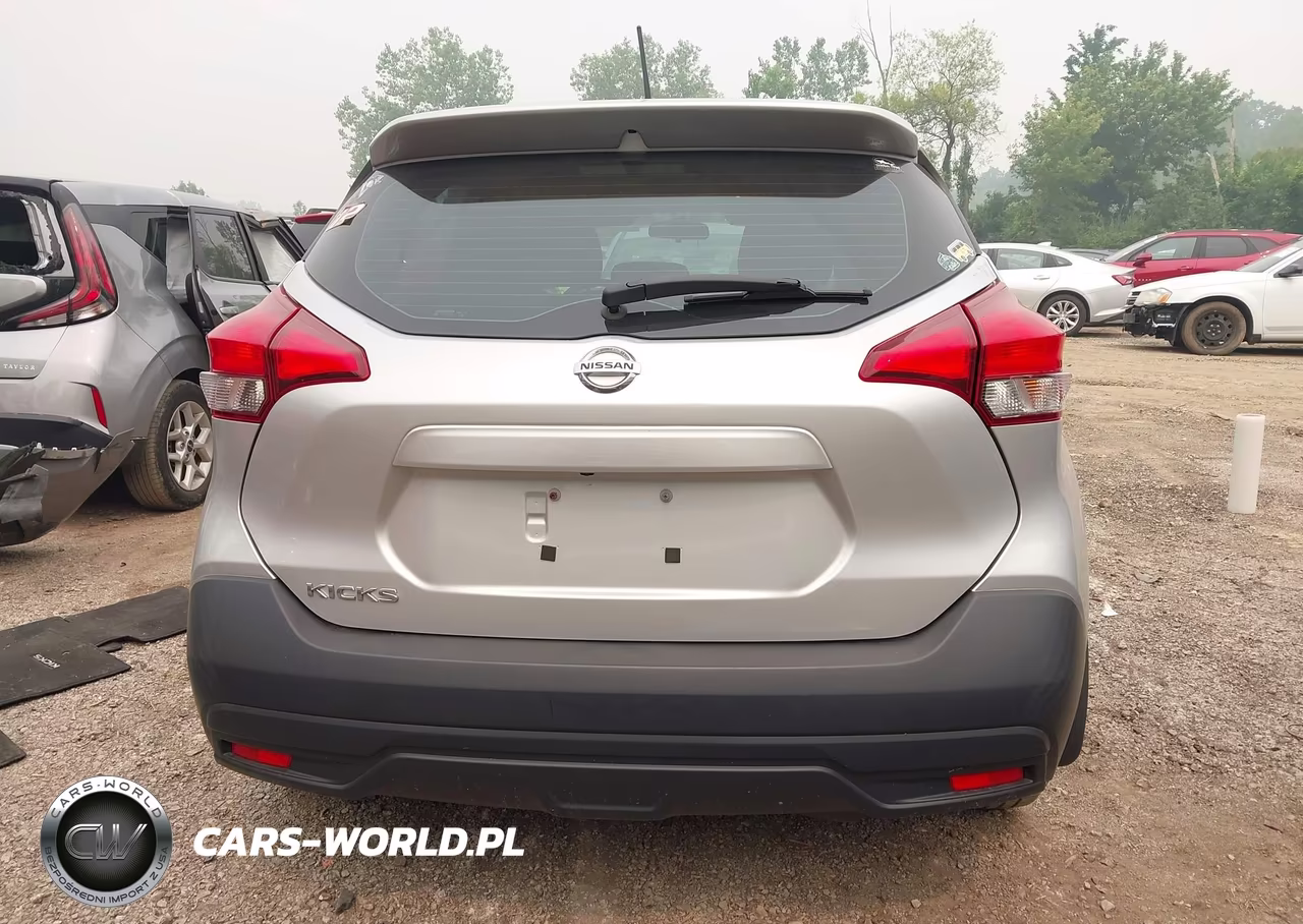 2018 Nissan Kicks S VIN:3N1CP5CU6JL542442 - 16