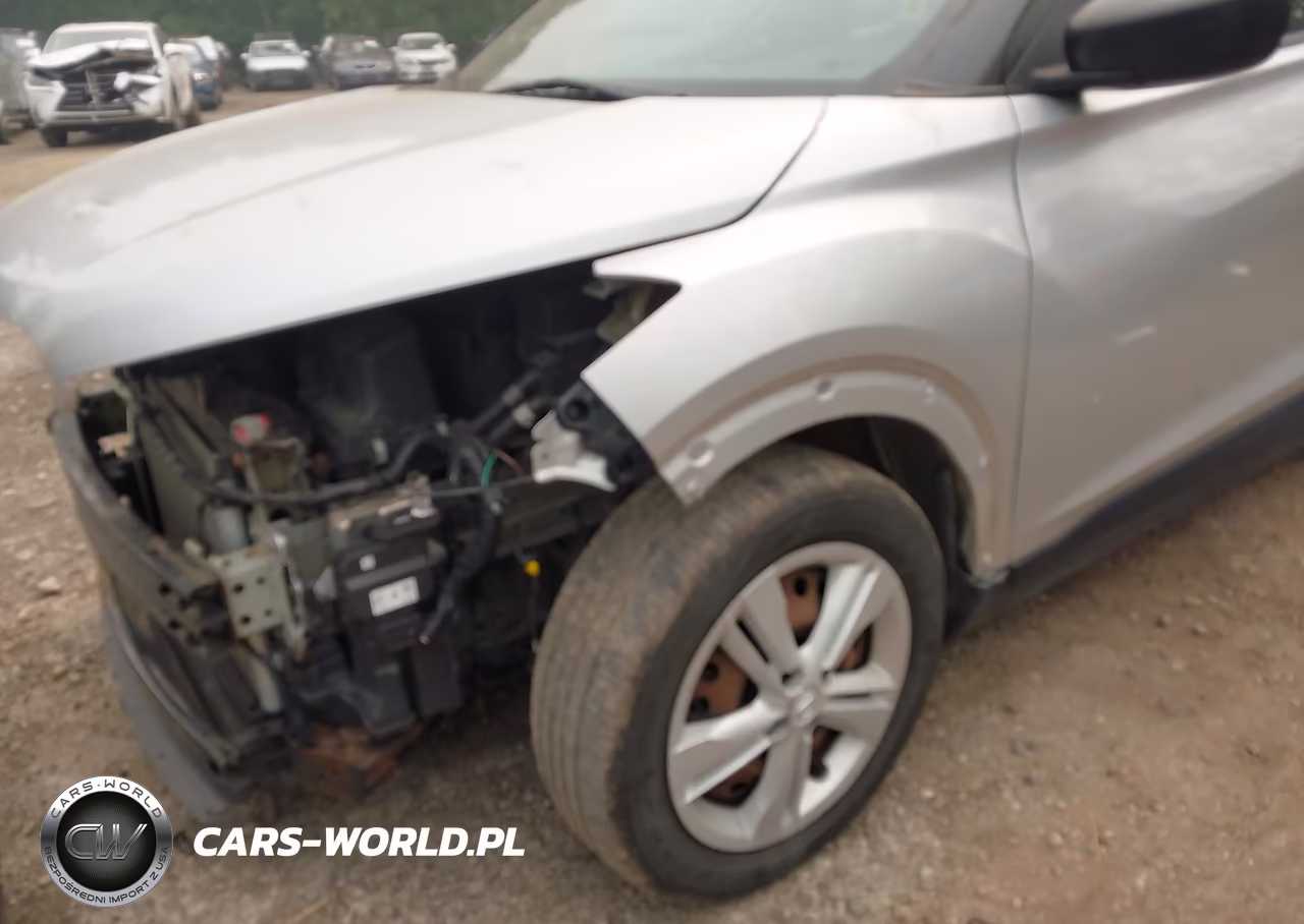 2018 Nissan Kicks S VIN:3N1CP5CU6JL542442 - 6