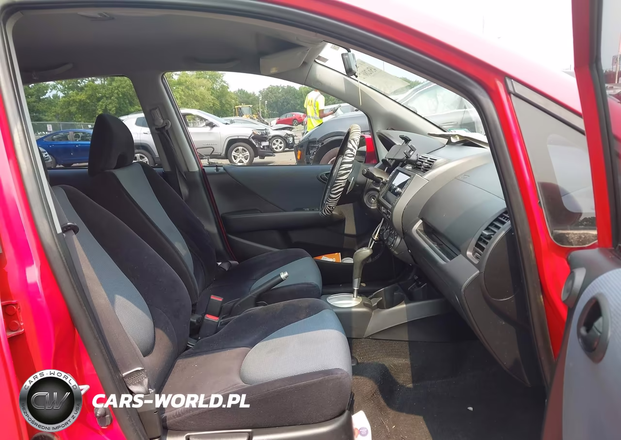 2007 Honda Fit Sport VIN:JHMGD386X7S024607 - 5