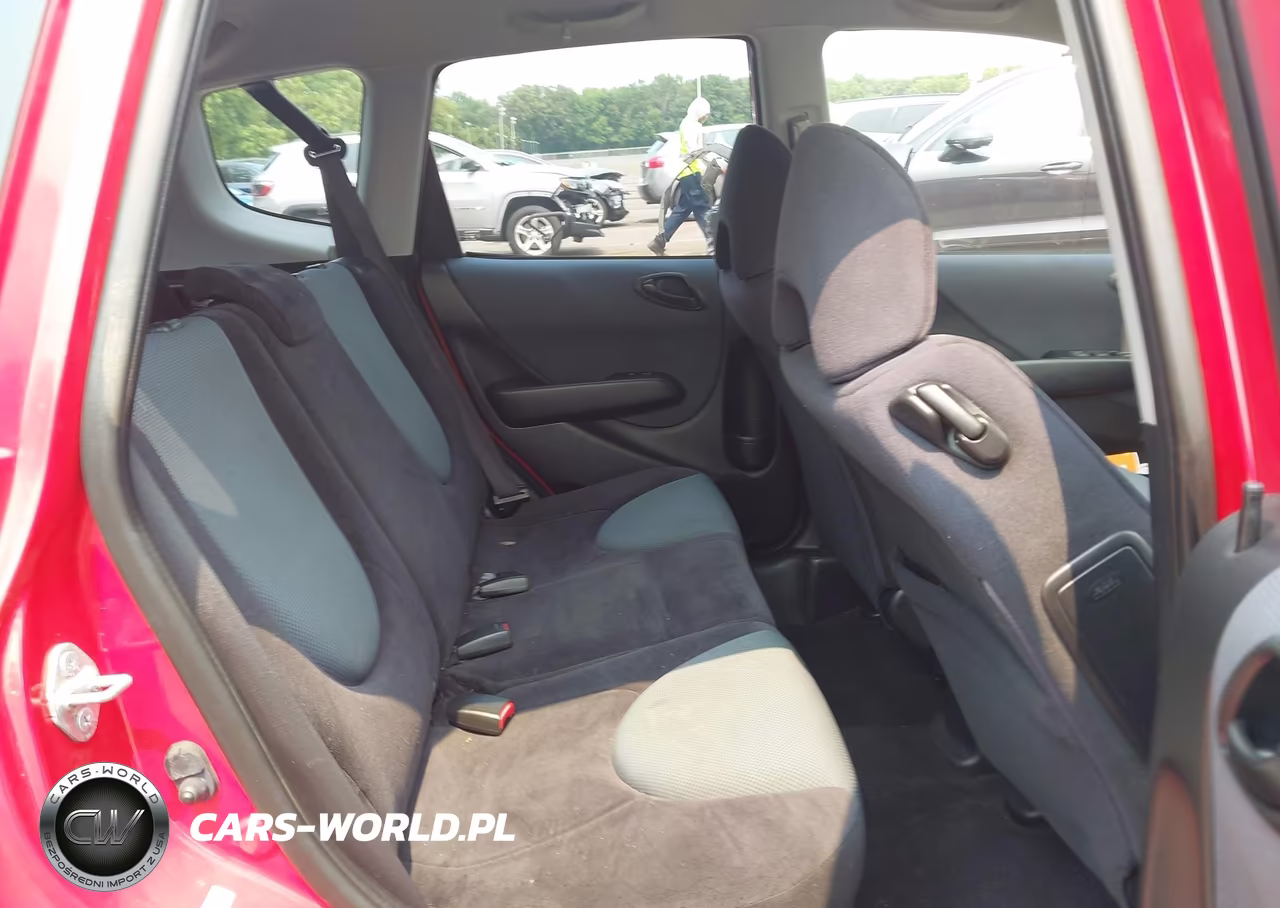 2007 Honda Fit Sport VIN:JHMGD386X7S024607 - 8