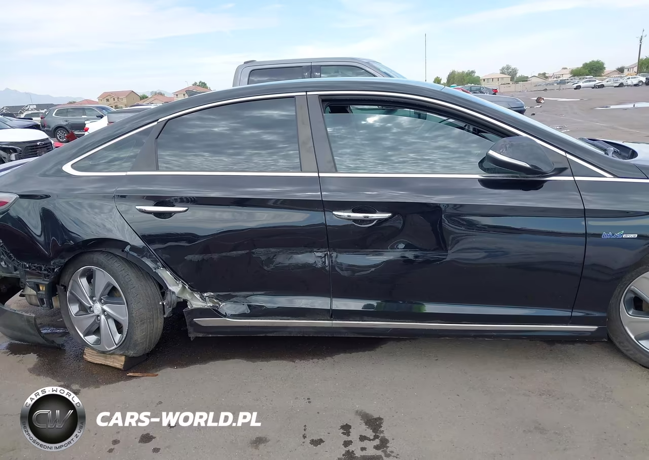 2017 Hyundai Sonata Plug-In Hybrid Limited VIN:KMHE54L28HA071251 - 13