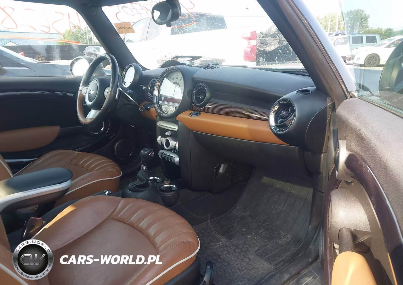 2010 Mini Cooper S VIN:WMWMF7C51ATZ69836 - 5