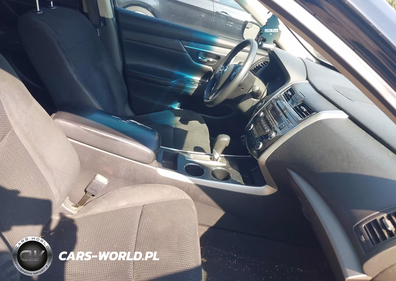 2015 Nissan Altima 2.5 S VIN:1N4AL3AP2FN407604 - 5
