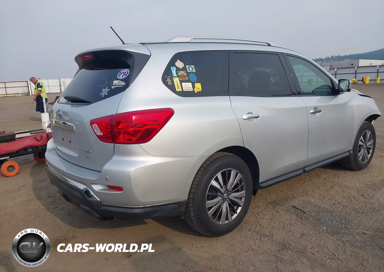 2018 Nissan Pathfinder Sl VIN:5N1DR2MM2JC611997 - 4