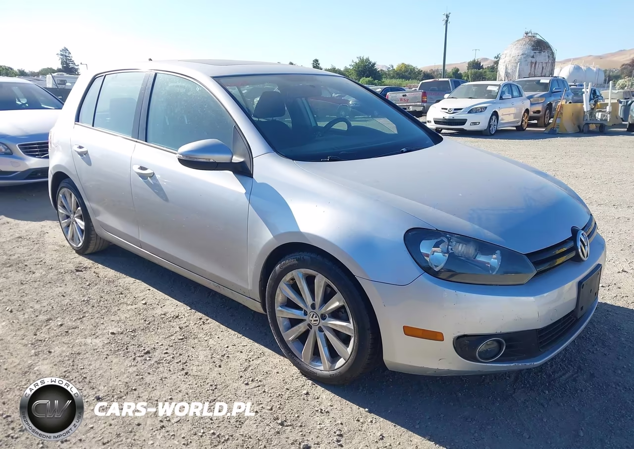2013 Volkswagen Golf 2.0L Tdi 4-Door
