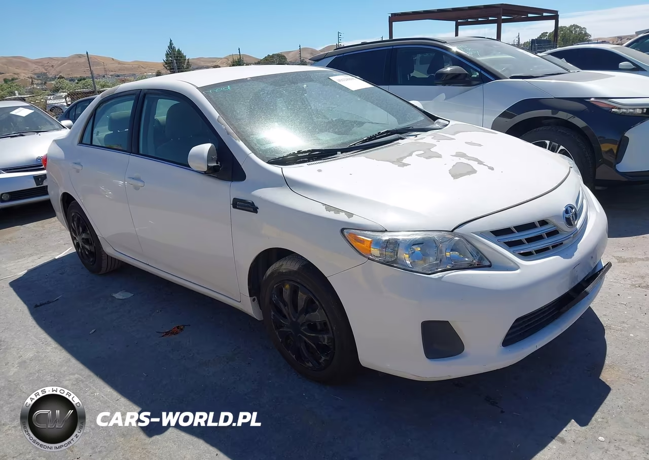 2013 Toyota Corolla Le – zdjęcie 1 z 16