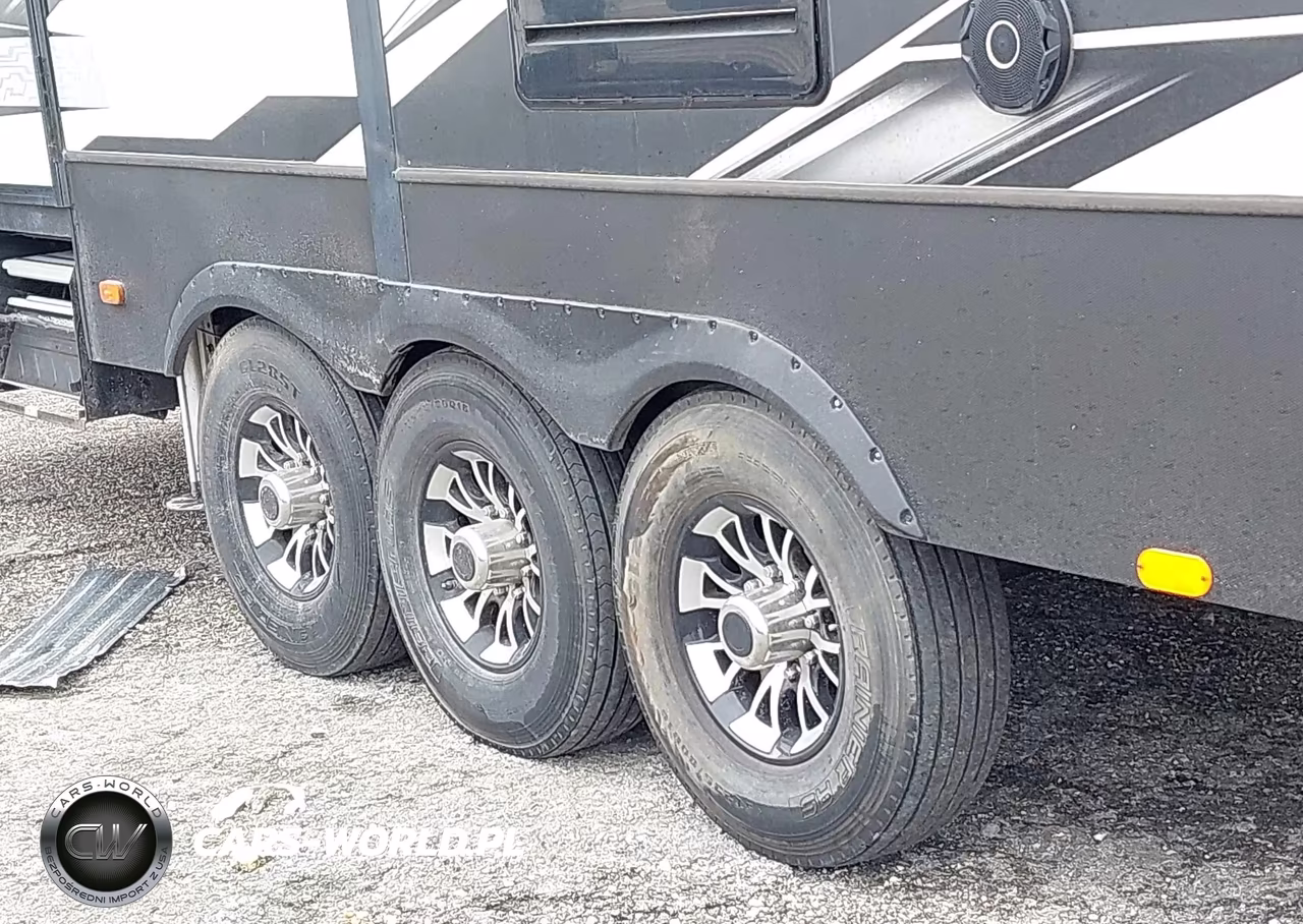 2019 Keystone Raptor VIN:4YDF42535KR800169 - 7