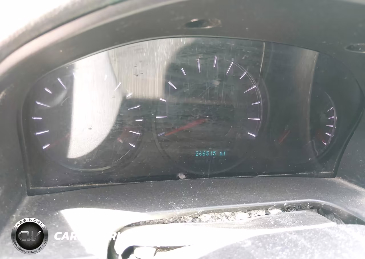 FORD FUSION VIN:3FAHP0HA7BR257564 - 7