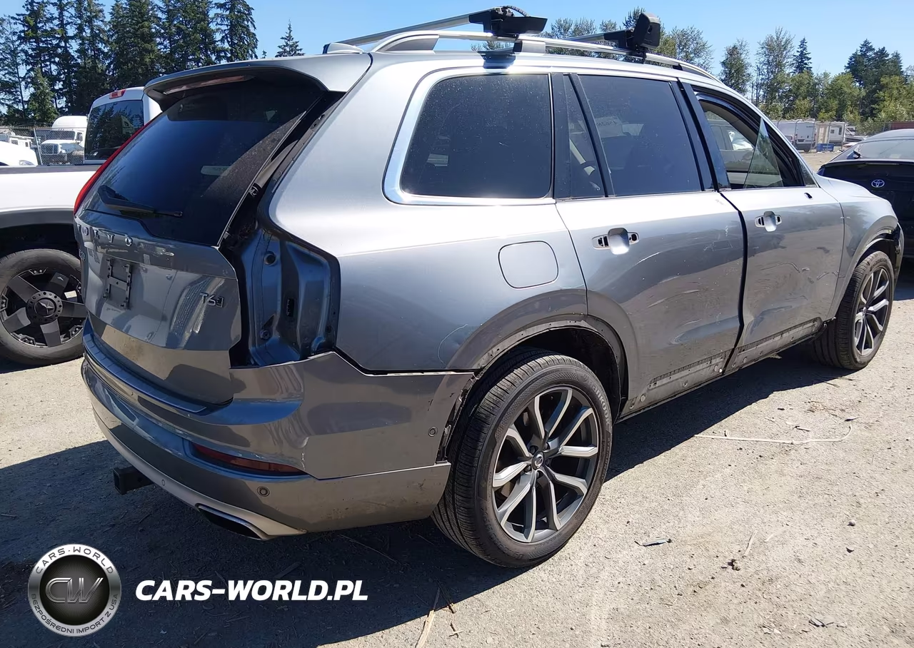 2017 Volvo Xc90 T6 Momentum VIN:YV4A22PK4H1112319 - 4