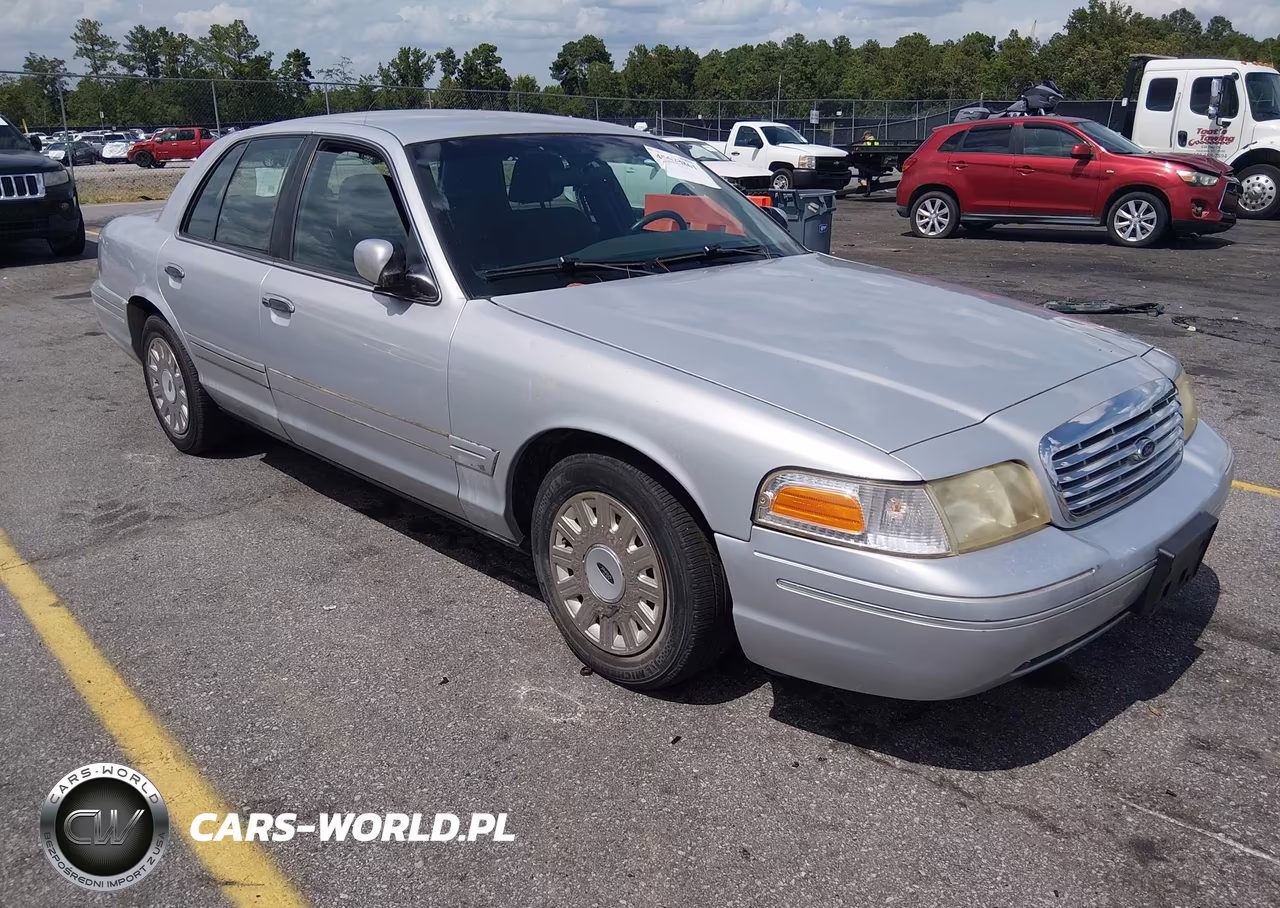 2003 Ford Crown Victoria Standard