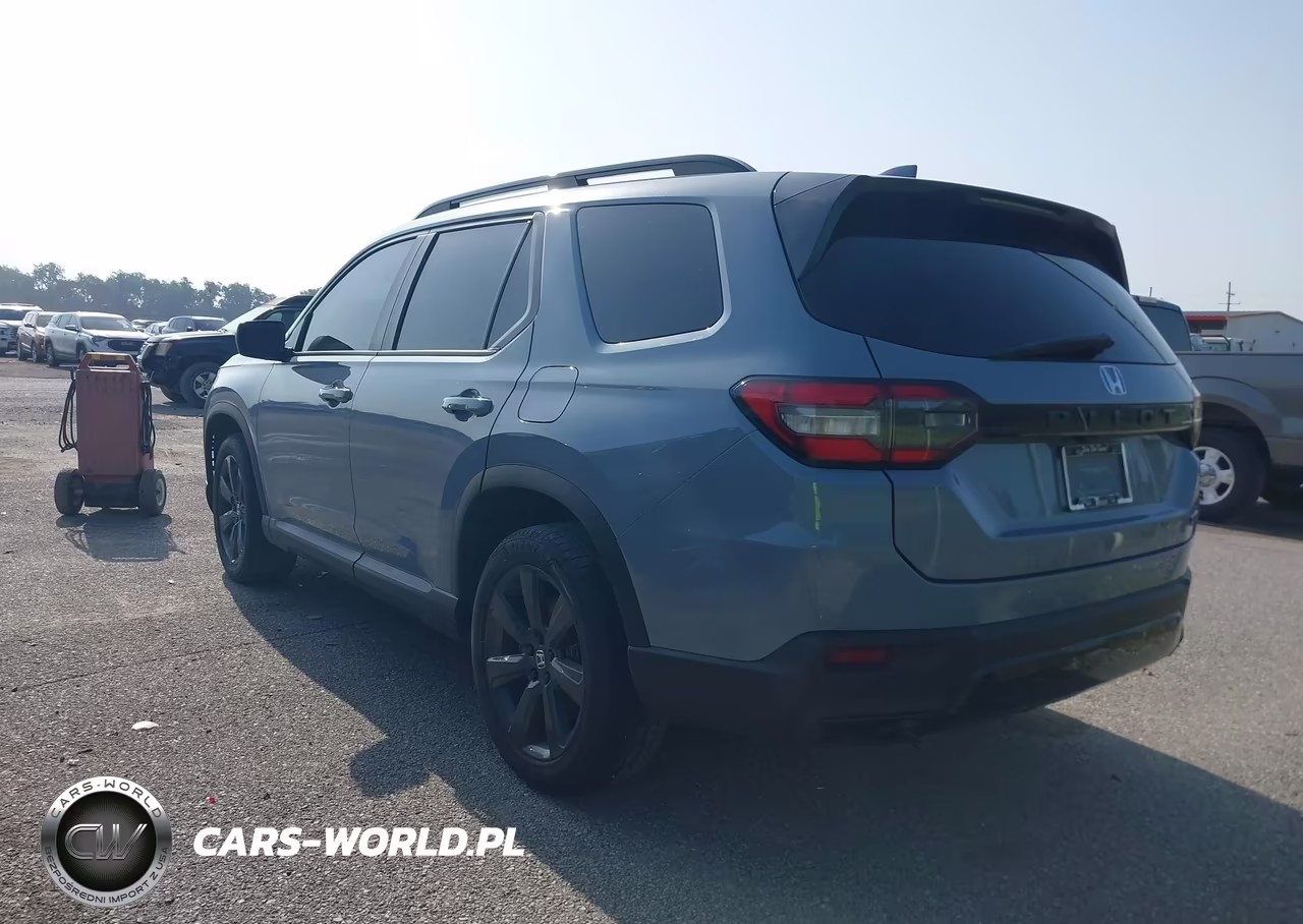 2026 Honda Pilot Sport VIN:5FNYG2H33TB001710 - 3