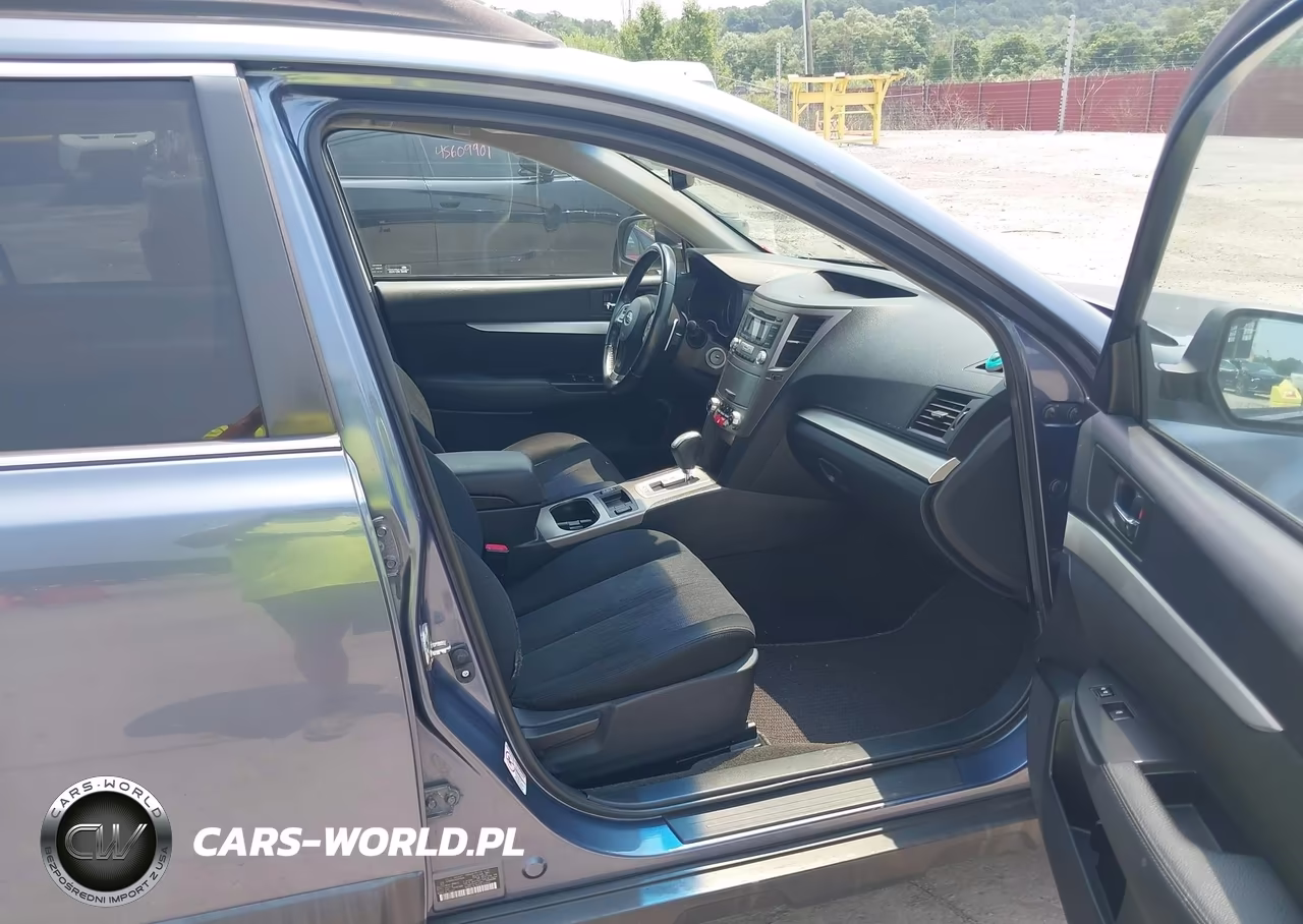 2013 Subaru Outback 2.5I Premium VIN:4S4BRBGC4D3318598 - 5