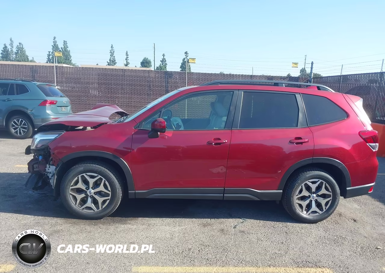 2020 Subaru Forester Premium VIN:JF2SKAJC0LH512351 - 14