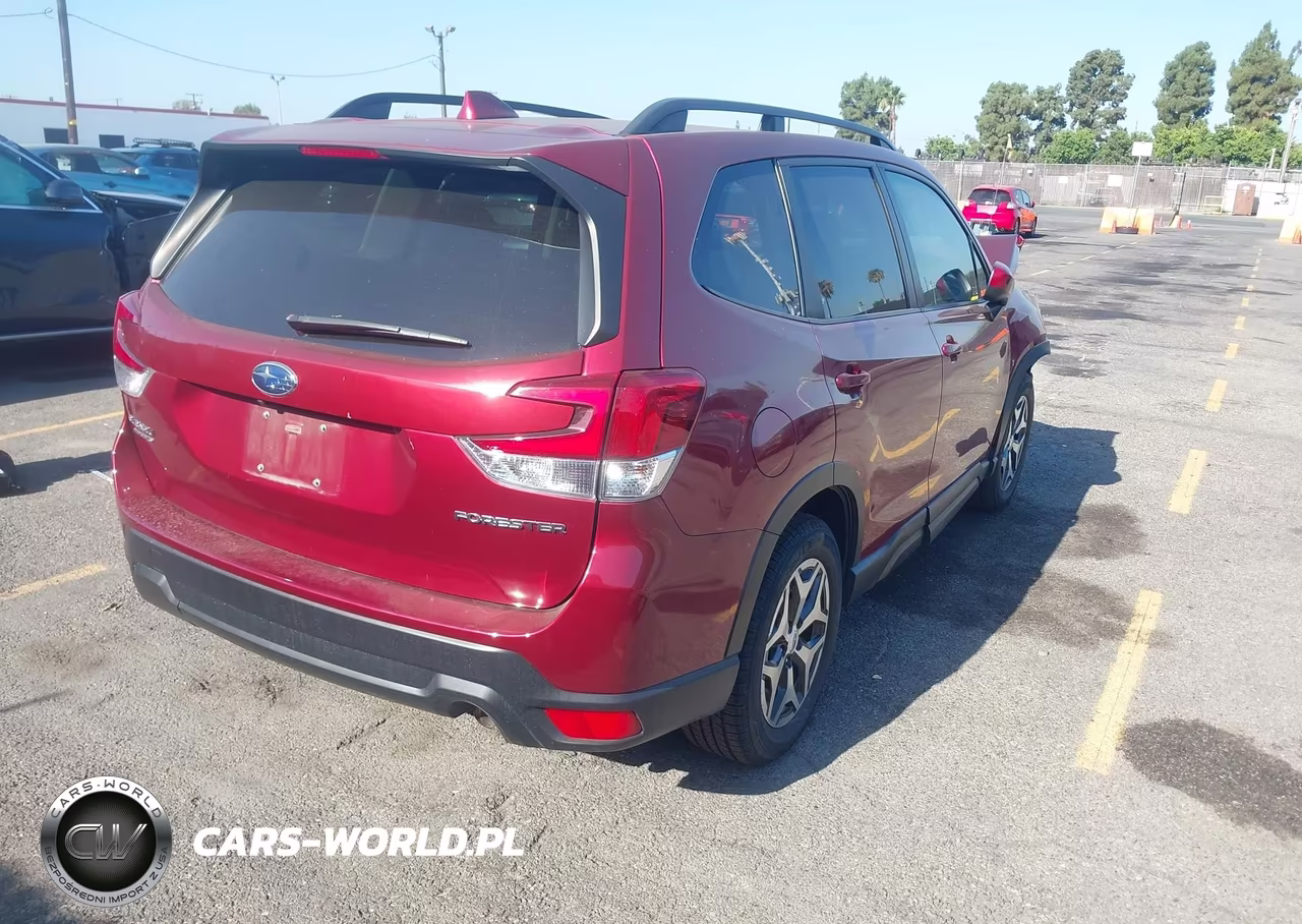 2020 Subaru Forester Premium VIN:JF2SKAJC0LH512351 - 4