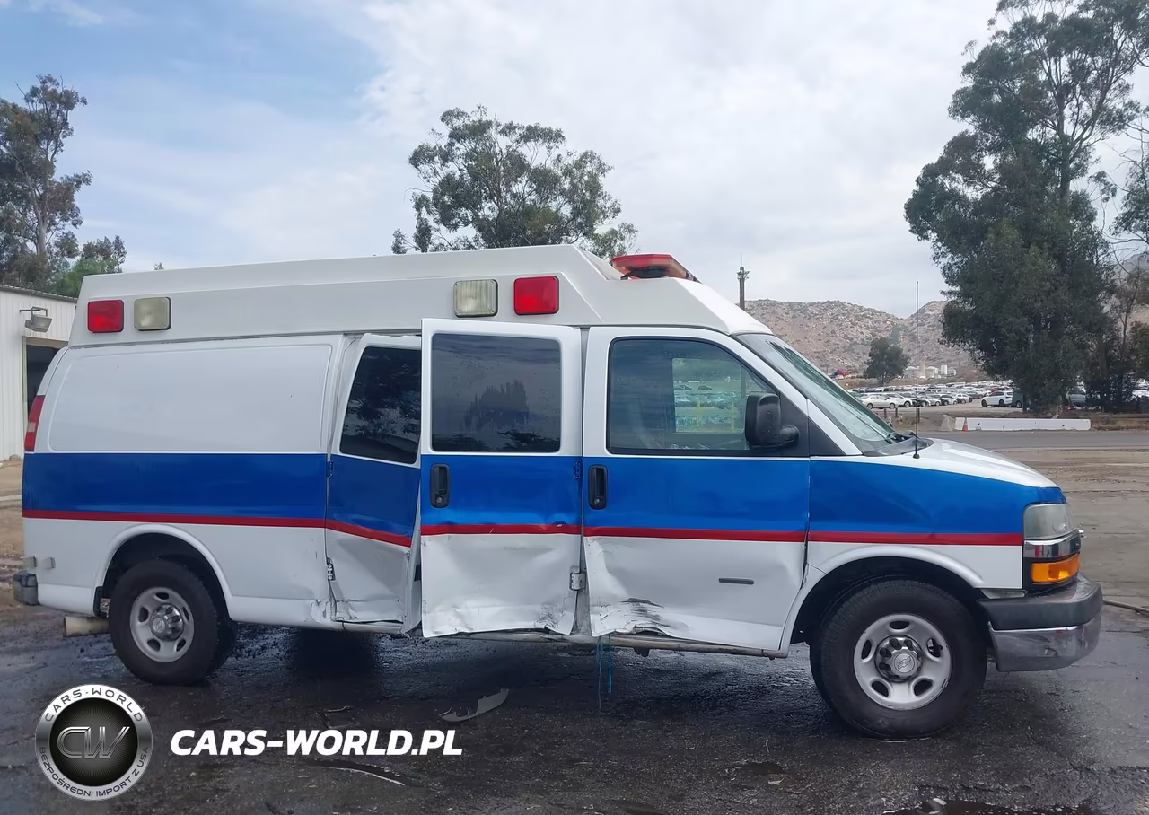 2014 Chevrolet Express 3500 VIN:1GBZGUCL5E1205612 - 14