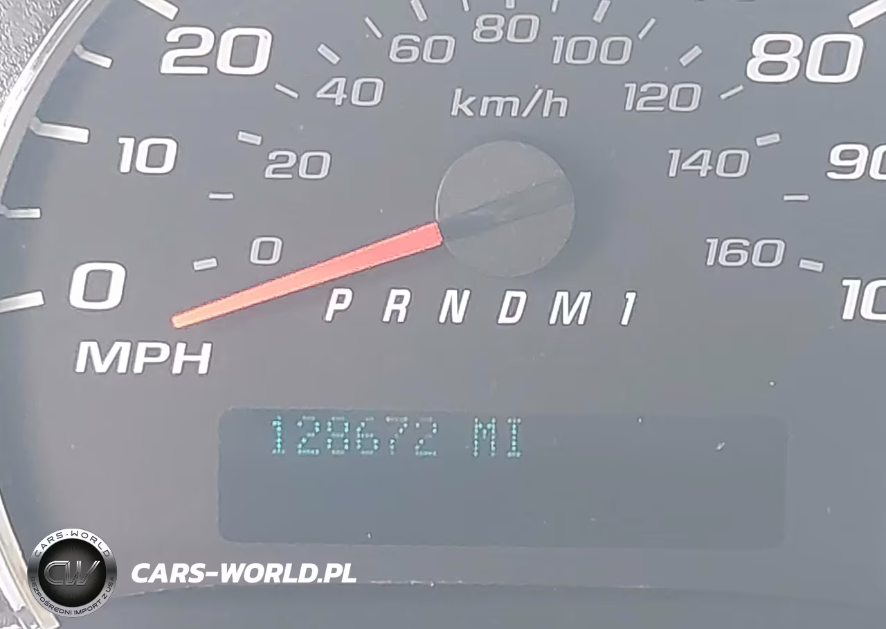 2014 Chevrolet Express 3500 VIN:1GBZGUCL5E1205612 - 16