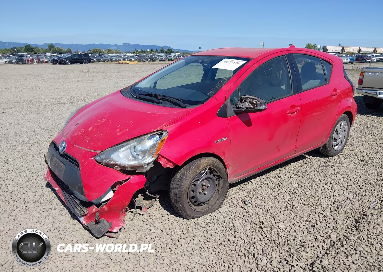 2015 Toyota Prius C One VIN:JTDKDTB37F1576662 - 2