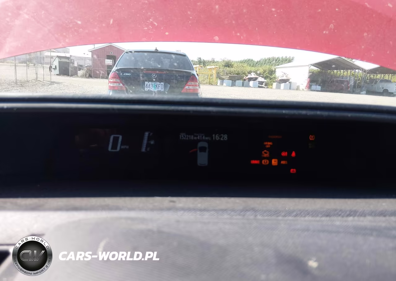 2015 Toyota Prius C One VIN:JTDKDTB37F1576662 - 7