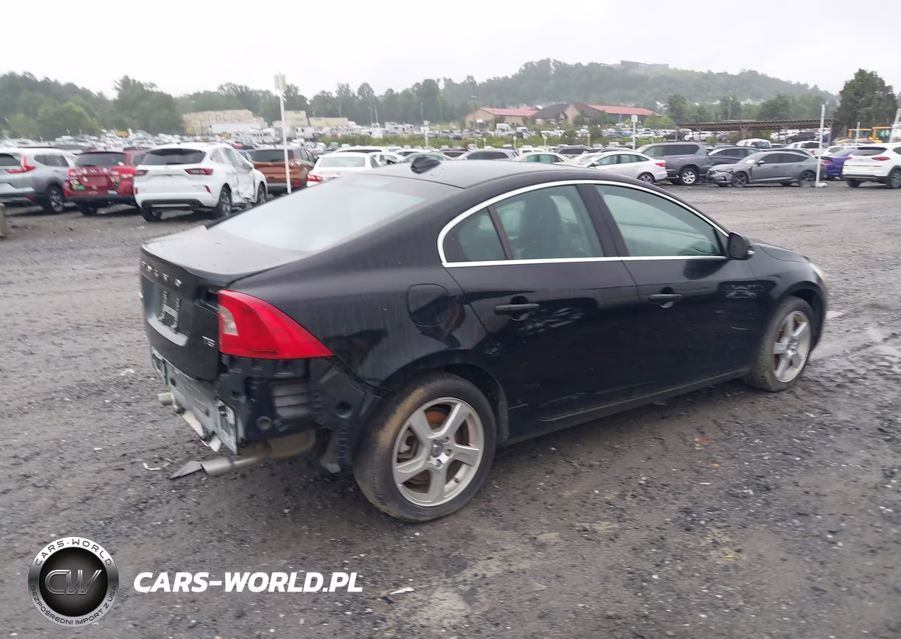 2012 Volvo S60 T5 VIN:YV1622FSXC2056040 - 4