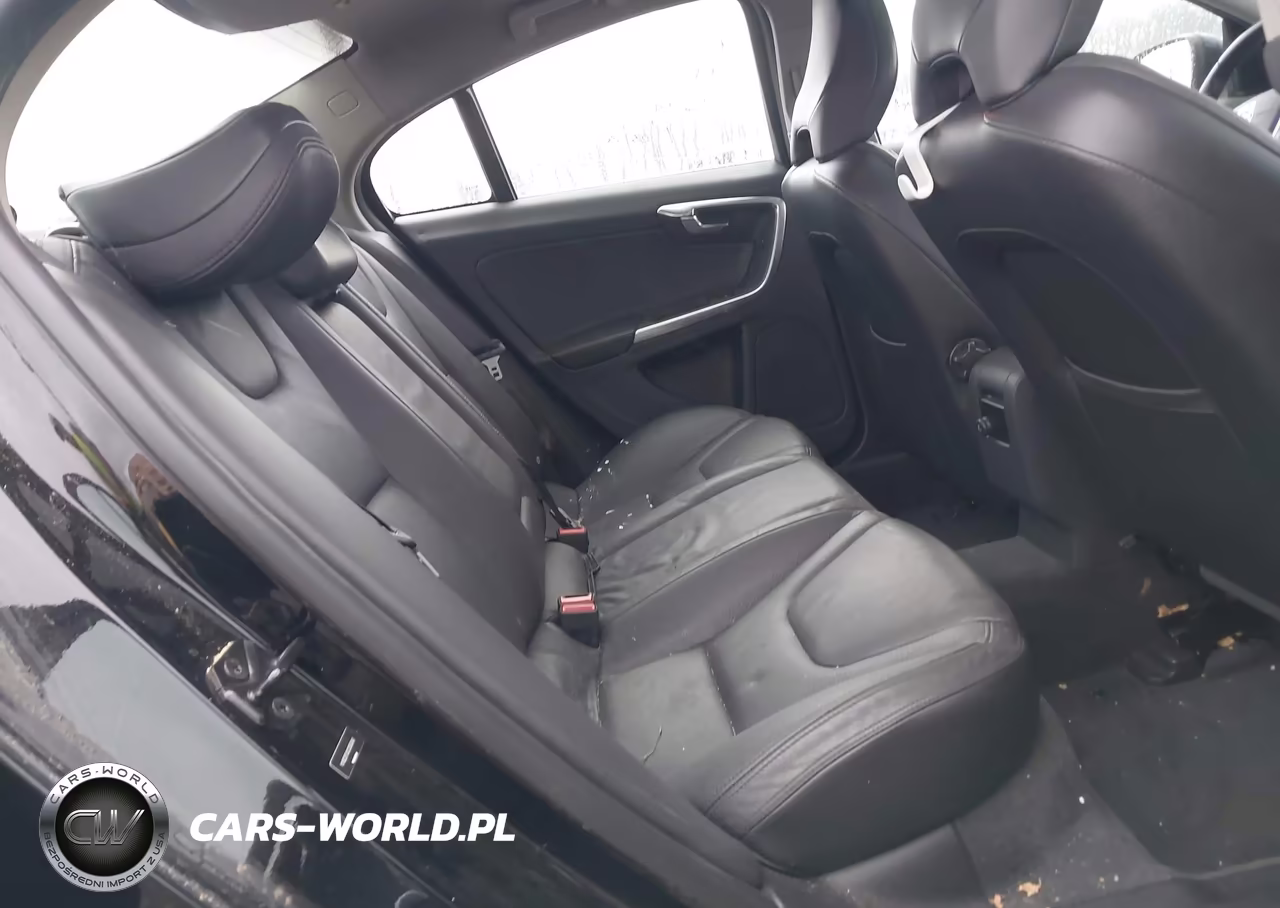 2012 Volvo S60 T5 VIN:YV1622FSXC2056040 - 8