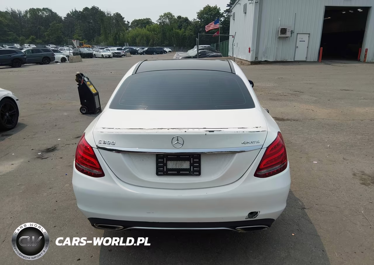 2016 Mercedes-Benz C 300 4Matic VIN:55SWF4KB2GU100691 - 16