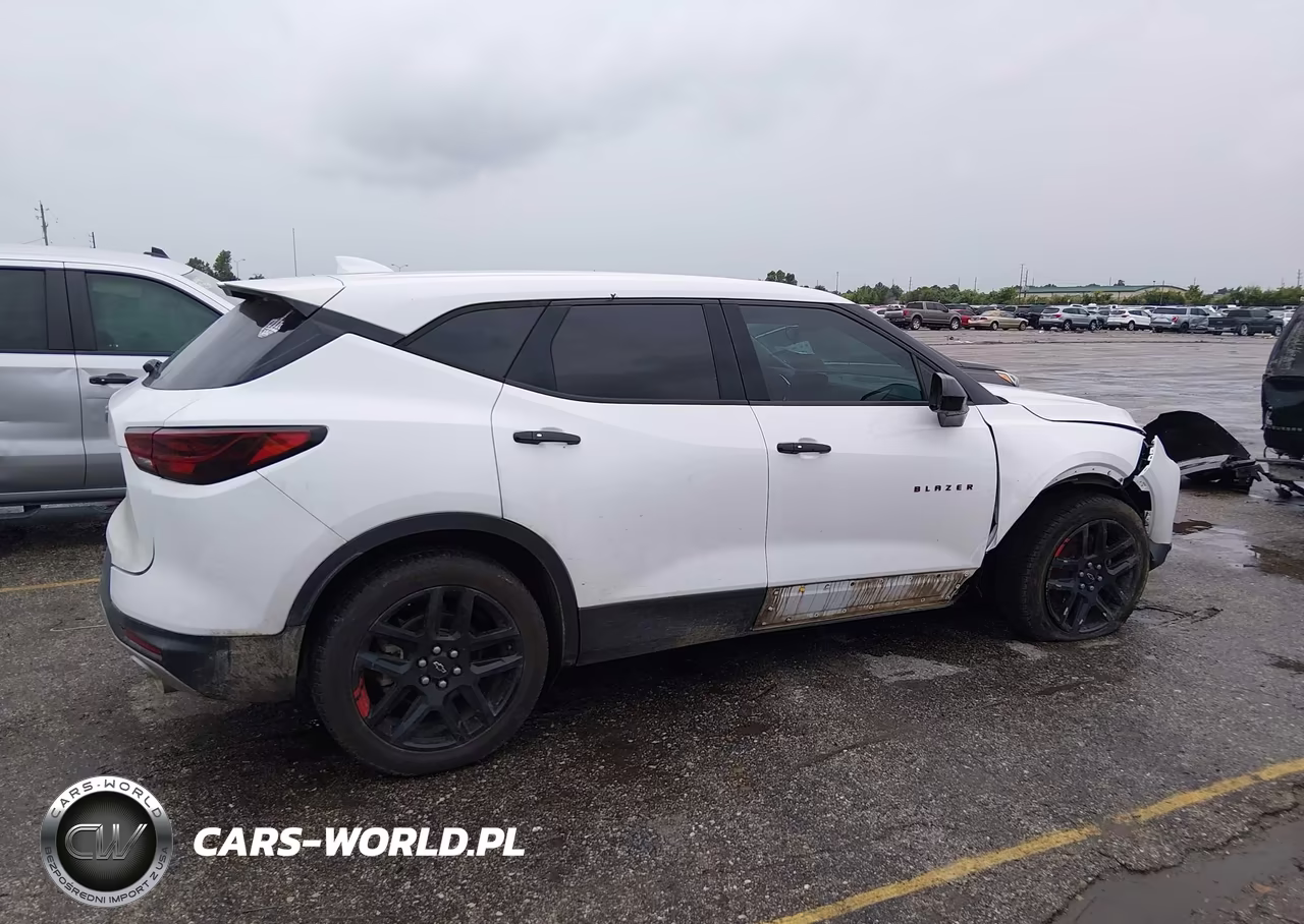 2024 Chevrolet Blazer Fwd 2Lt VIN:3GNKBCR4XRS121724 - 13