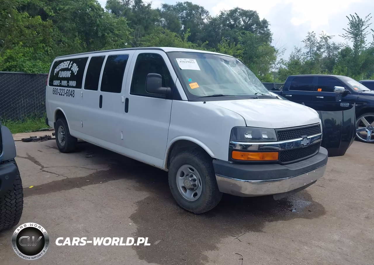 2015 Chevrolet Express 3500 Lt – zdjęcie 1 z 17