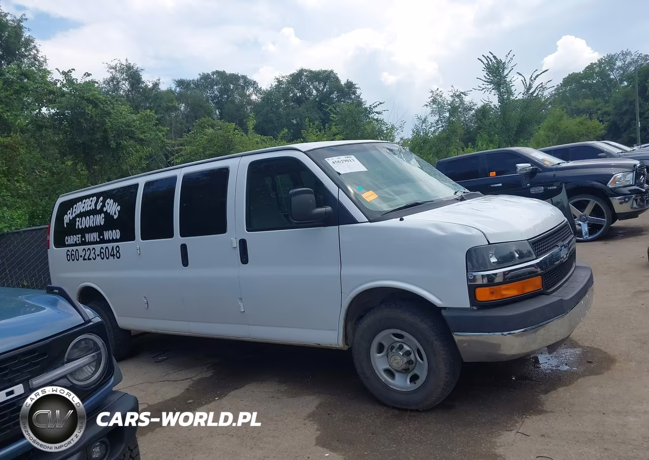 2015 Chevrolet Express 3500 Lt VIN:1GAZG1FG0F1116517 - 14