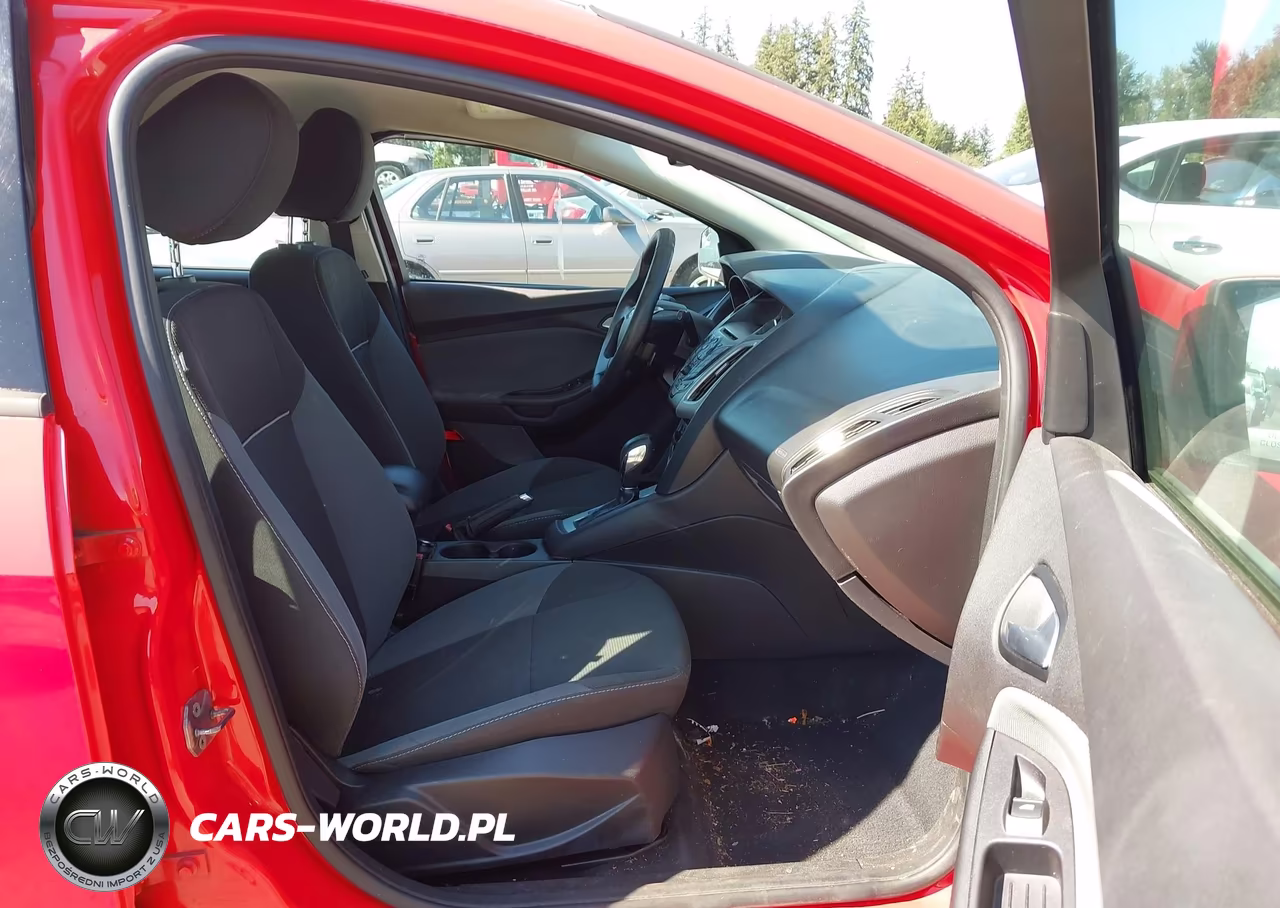 2013 Ford Focus Se VIN:1FADP3K28DL145536 - 5