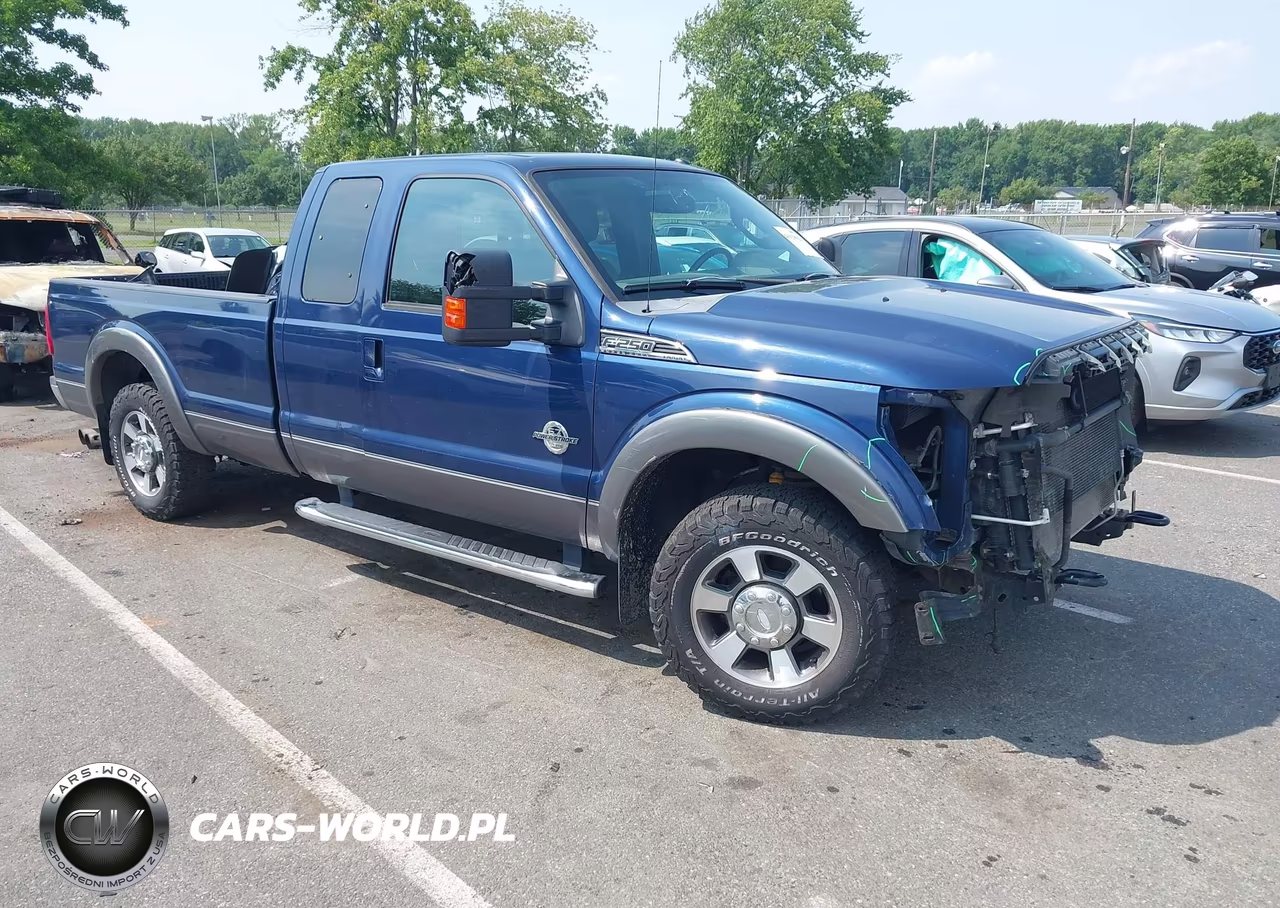 2011 Ford Super Duty F-250 Srw Lariat – zdjęcie 1 z 16