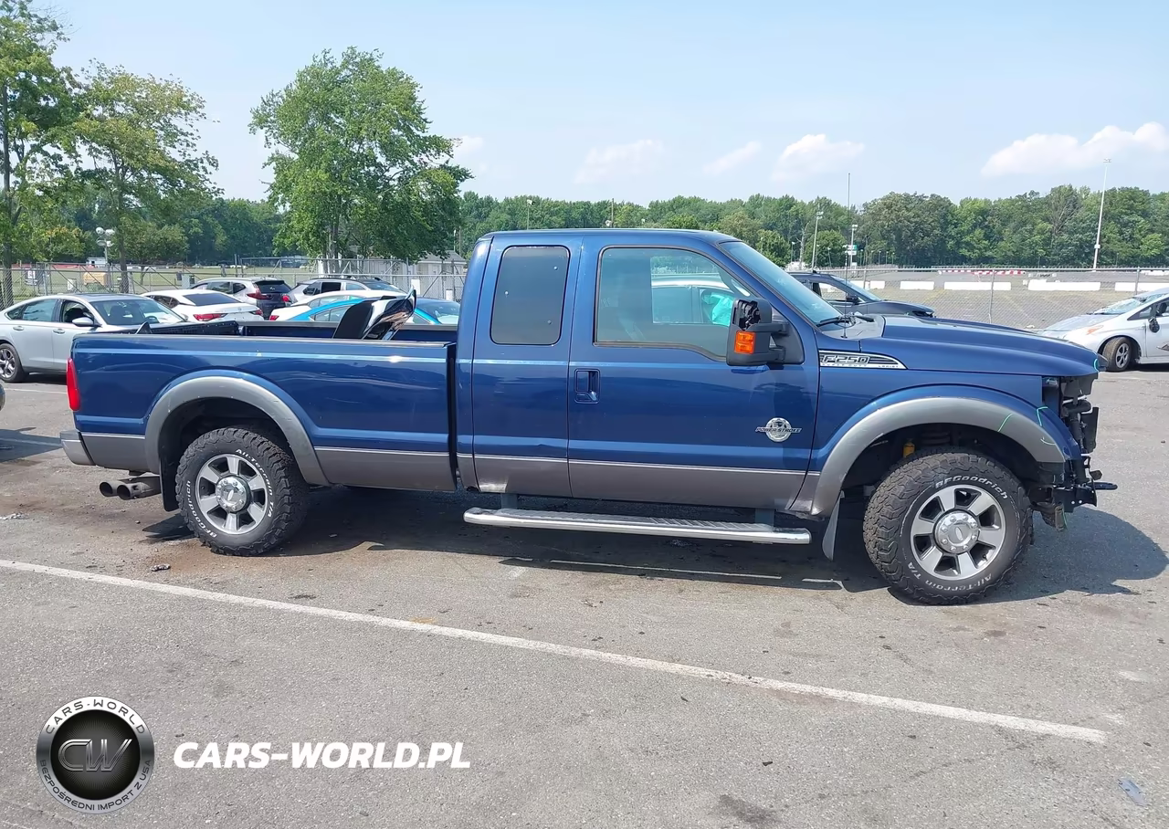 2011 Ford Super Duty F-250 Srw Lariat VIN:1FT7X2AT7BEA45201 - 13