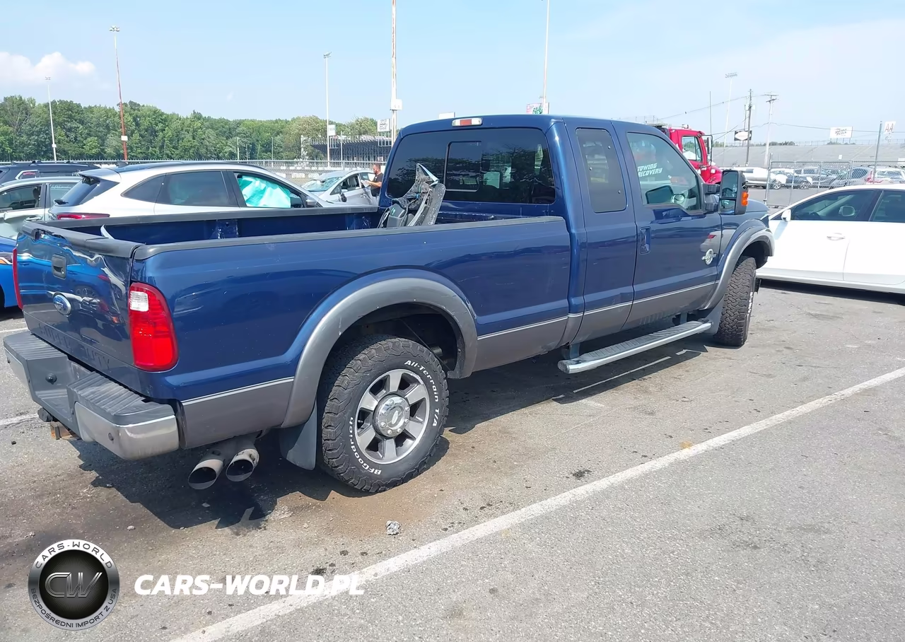 2011 Ford Super Duty F-250 Srw Lariat VIN:1FT7X2AT7BEA45201 - 4