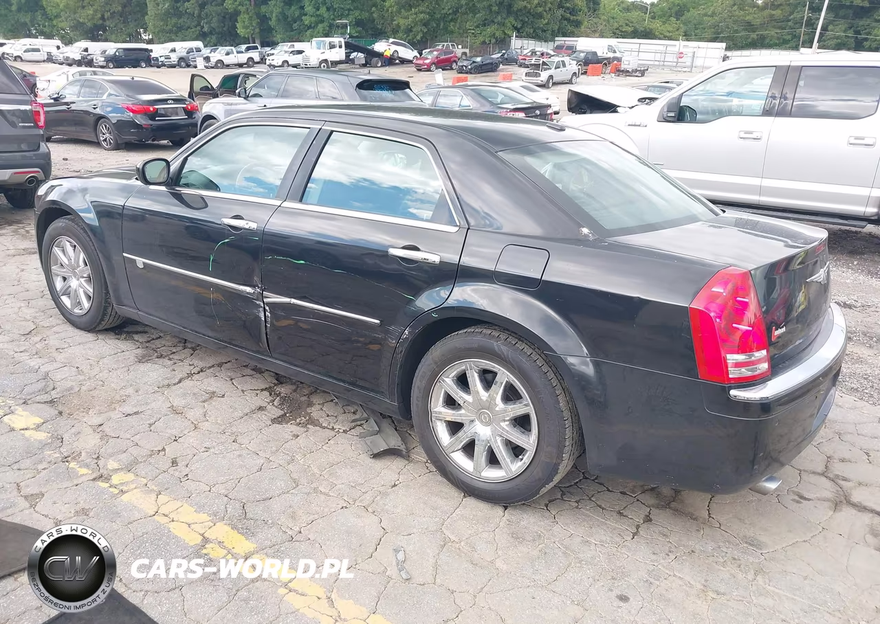 2010 Chrysler 300C Hemi VIN:2C3CA6CT3AH114840 - 3