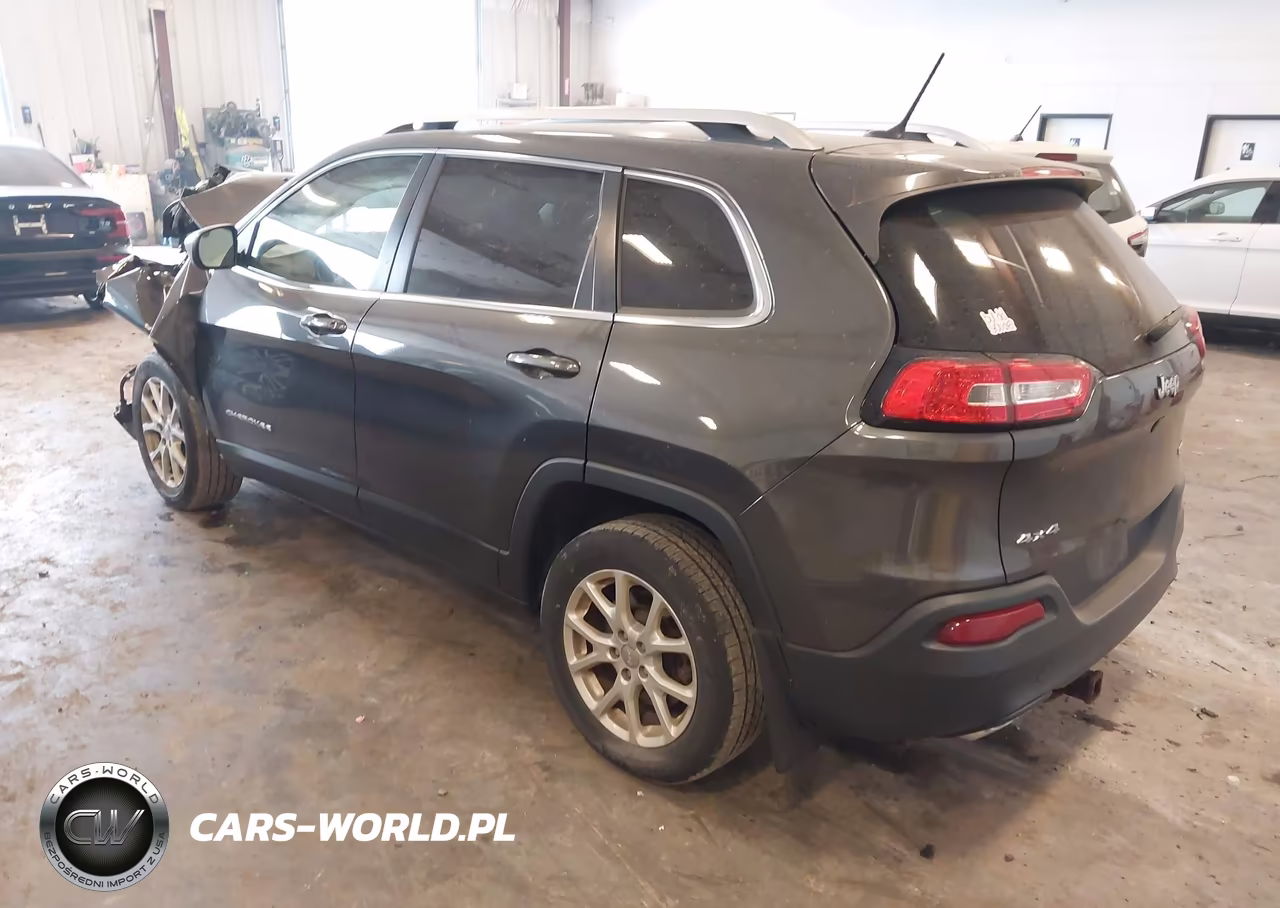 2015 Jeep Cherokee Latitude VIN:1C4PJMCS0FW550983 - 3