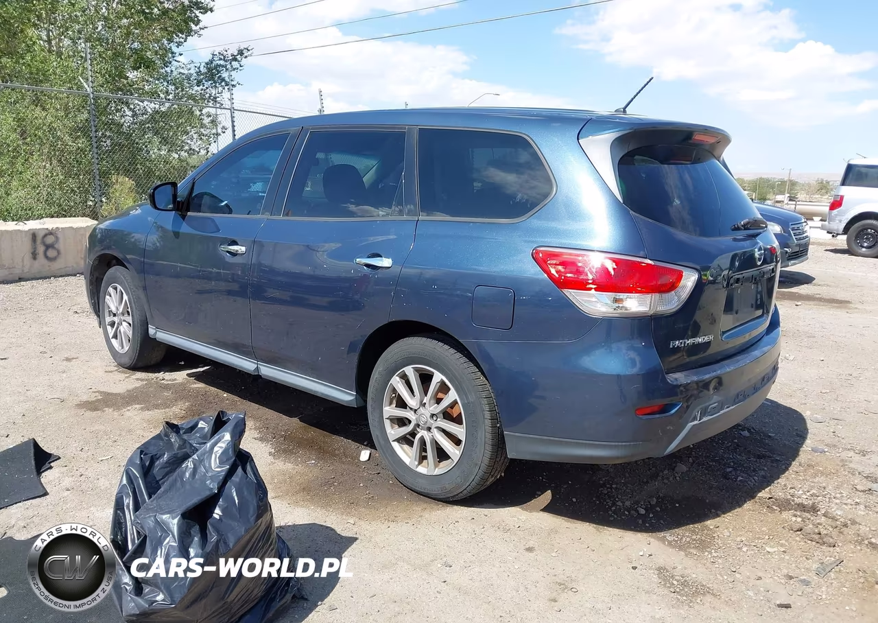2014 Nissan Pathfinder S VIN:5N1AR2MM5EC728529 - 3