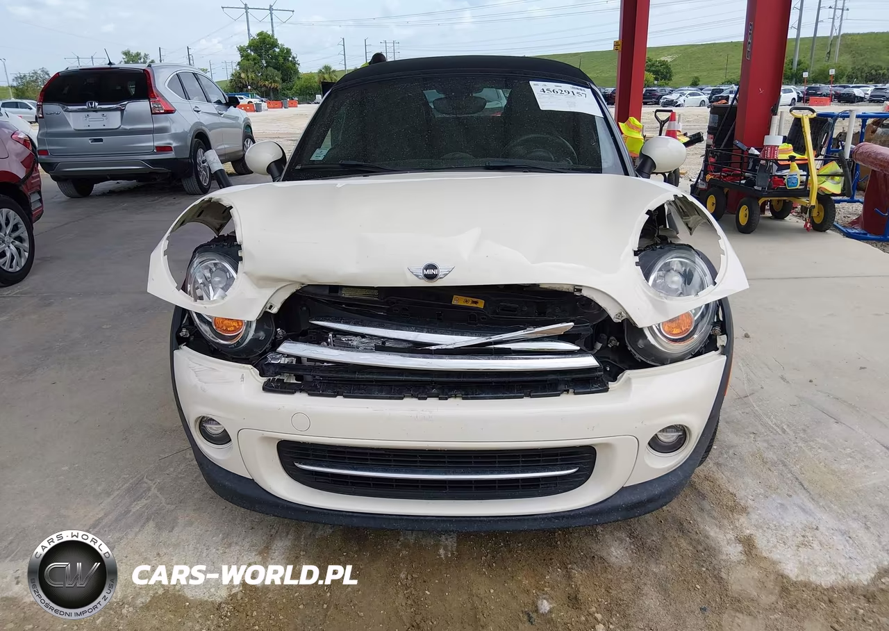2015 Mini Roadster Cooper VIN:WMWSY1C57FT626065 - 12