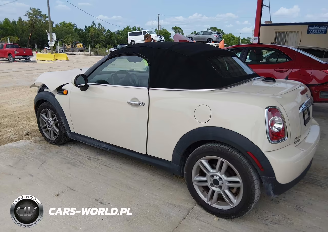 2015 Mini Roadster Cooper VIN:WMWSY1C57FT626065 - 14