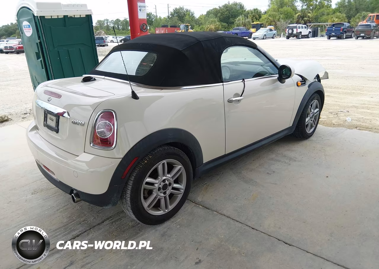 2015 Mini Roadster Cooper VIN:WMWSY1C57FT626065 - 4