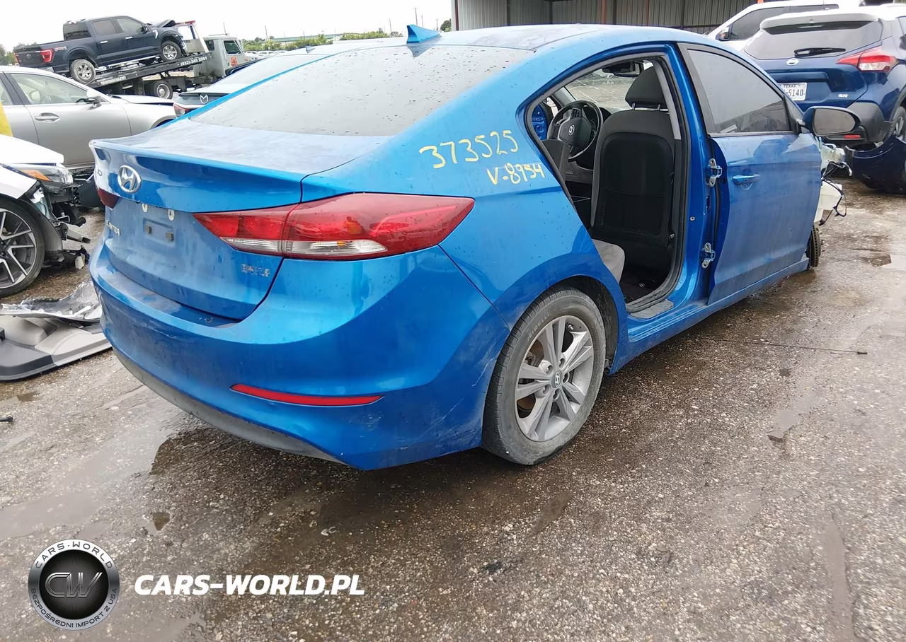 2018 Hyundai Elantra Value Edition VIN:KMHD84LF8JU608954 - 4