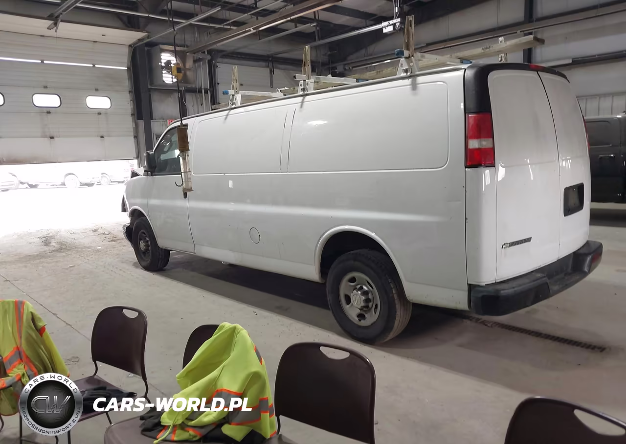 2017 Chevrolet Express 3500 Work Van VIN:1GCZGHFF5H1113123 - 3