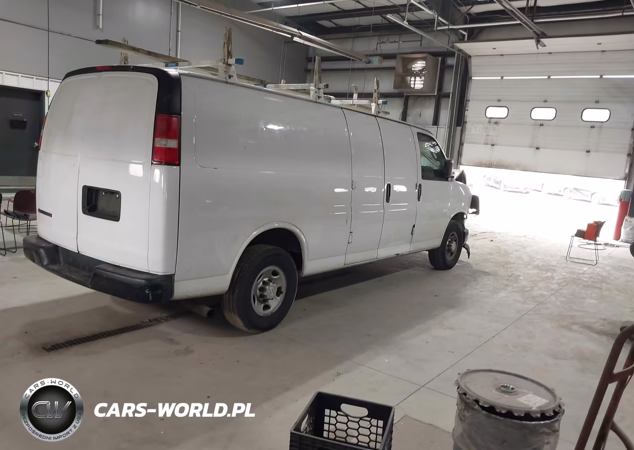 2017 Chevrolet Express 3500 Work Van VIN:1GCZGHFF5H1113123 - 4